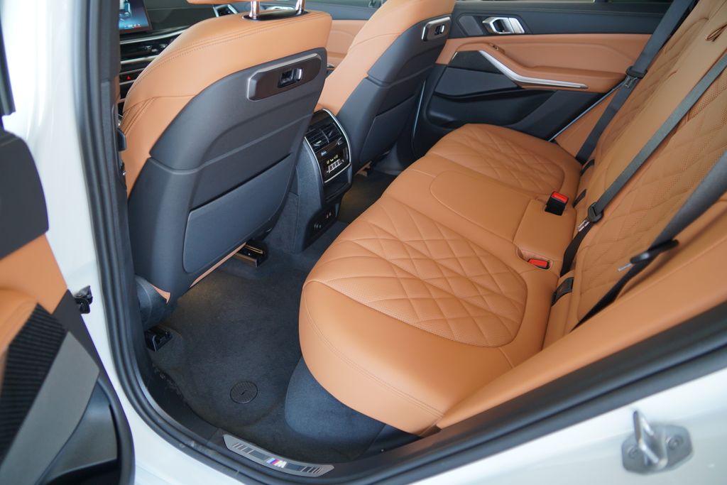 Thumbnail: 2026 BMW X5 - 19