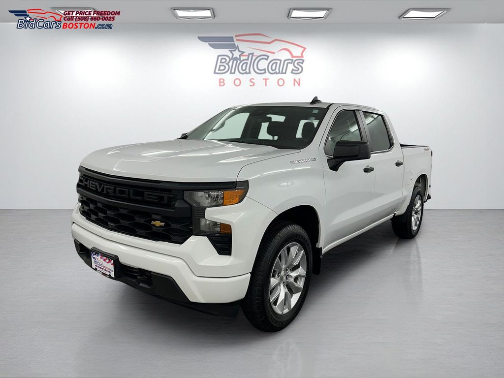 2022 Chevrolet Silverado 1500 Custom Crew Cab 4WD