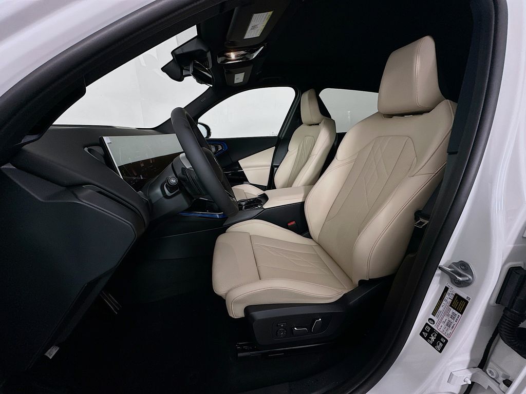 Thumbnail: 2026 BMW X3 - 16