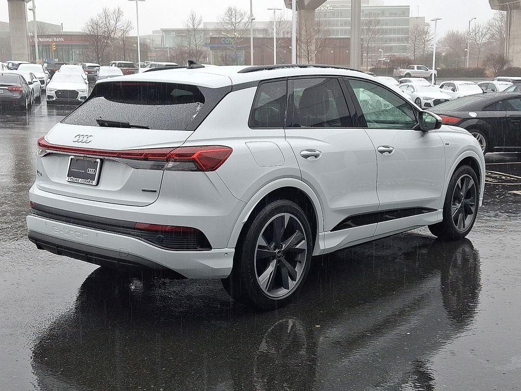 Thumbnail: 2024 Audi Q4 e-tron - 4