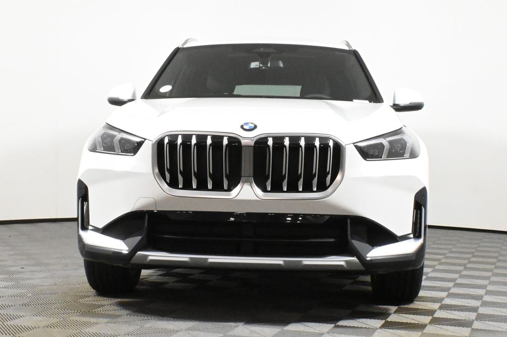 Thumbnail: 2026 BMW X1 - 10