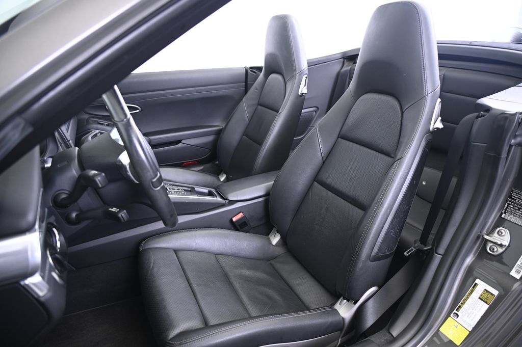 Thumbnail: 2013 Porsche 911 - 26
