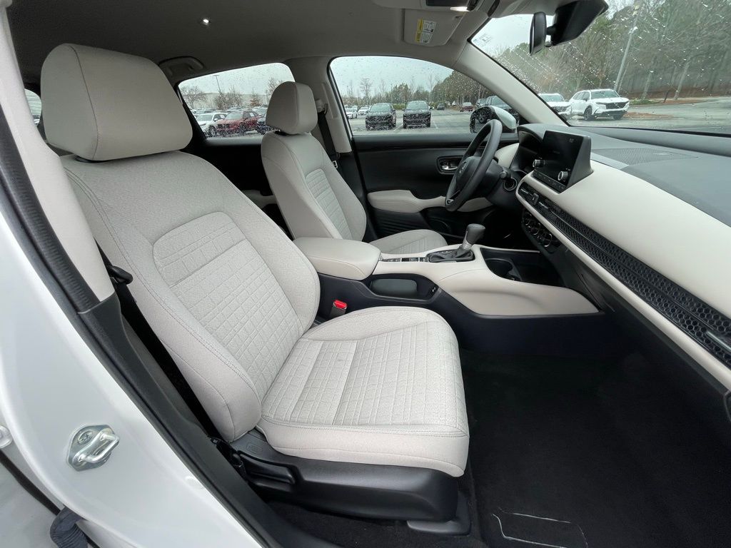 Thumbnail: 2025 Honda HR-V - 31