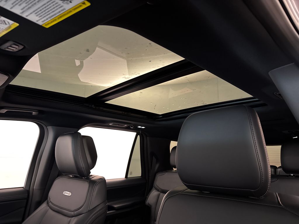 New 2026 Gray Ford Platinum image 29