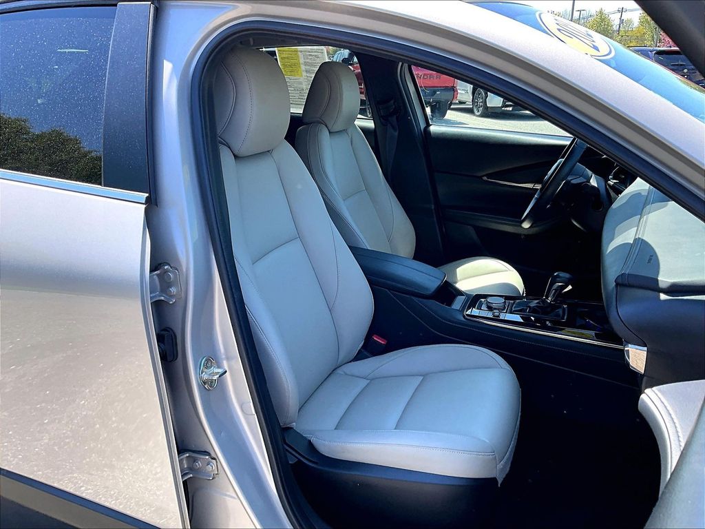 2023 Mazda CX-30 — photo 11