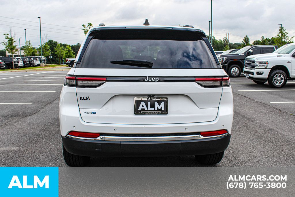 Used 2024 White Jeep 4xe image 11