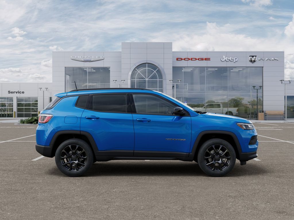 New 2026 Hydro Blue Pearlcoat Jeep Latitude image 21