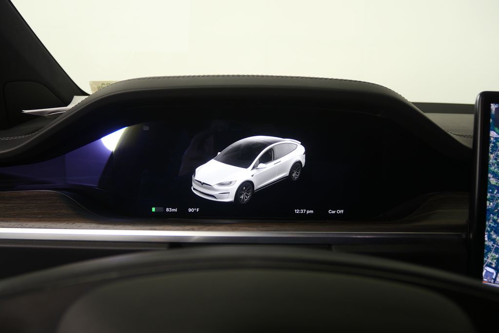 Thumbnail: 2022 Tesla Model X - 21