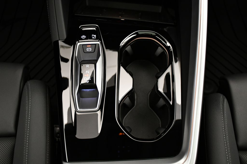 Thumbnail: 2025 Audi Q5 - 29