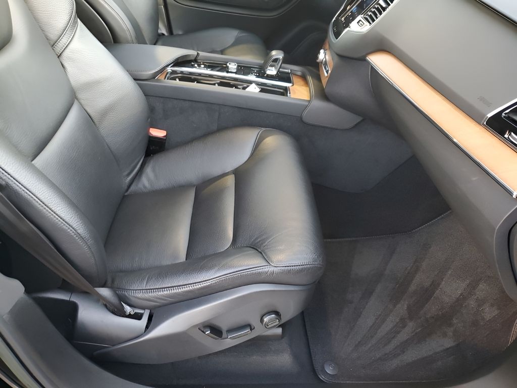 Used Car 2023 Volvo Xc90  B6 Plus 7-seater For Sale Under $40,000 In Austin, Texas