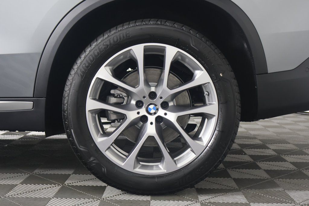 2025 BMW X5 sDrive40i 10