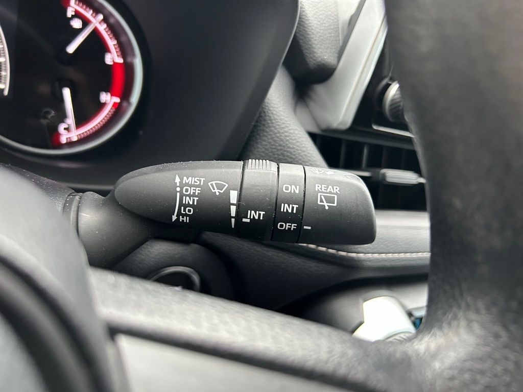 2024 Toyota RAV4 XLE 21