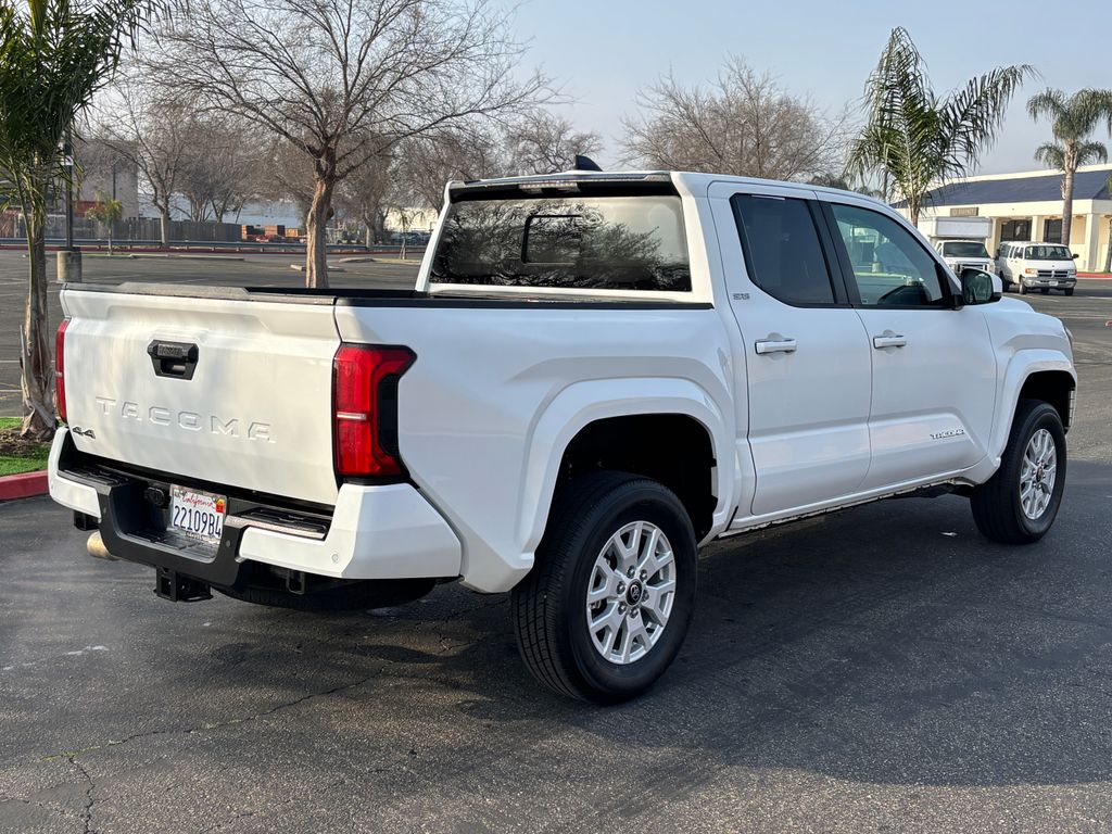 Thumbnail: 2024 Toyota Tacoma - 5