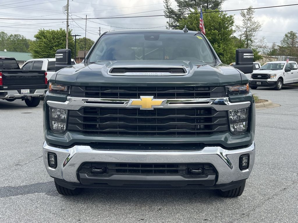 2025 Chevrolet Silverado 2500HD LT photo
