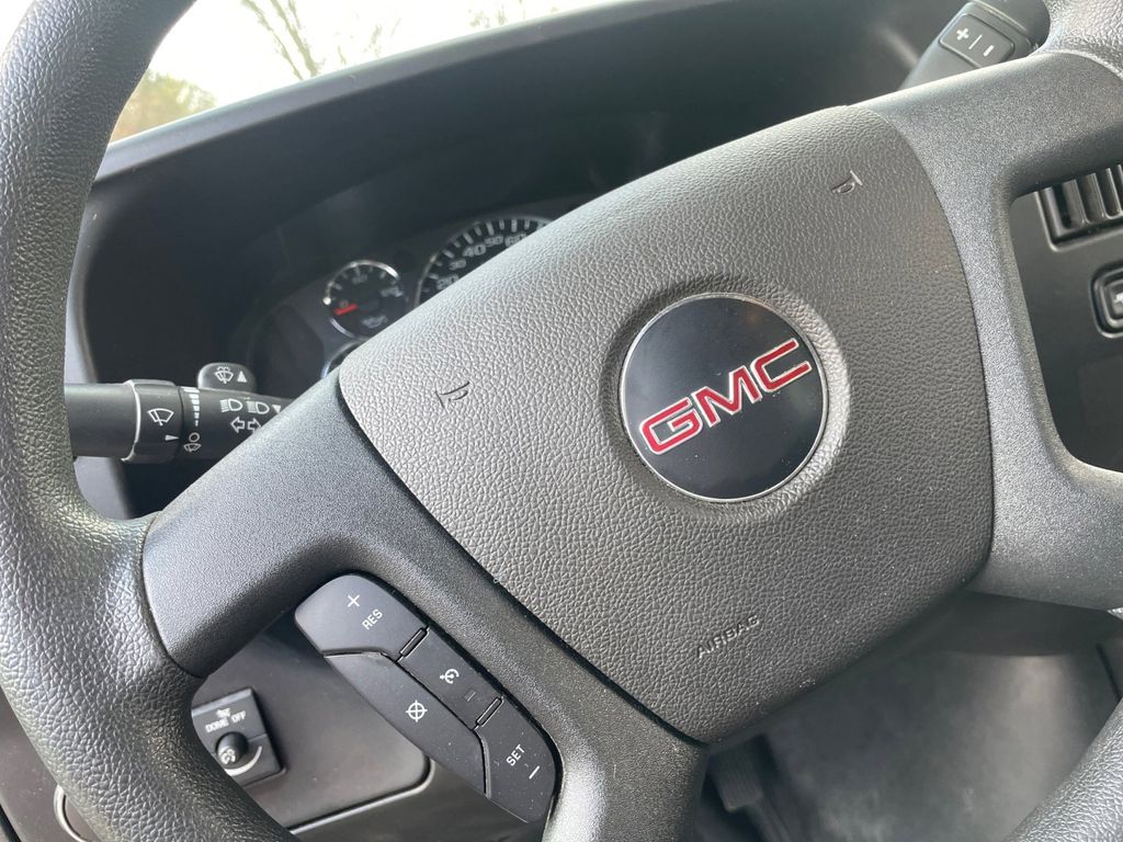 2022 GMC Savana 2500 Work Van 19