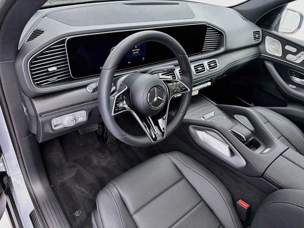 Thumbnail: 2026 Mercedes-Benz GLE - 9