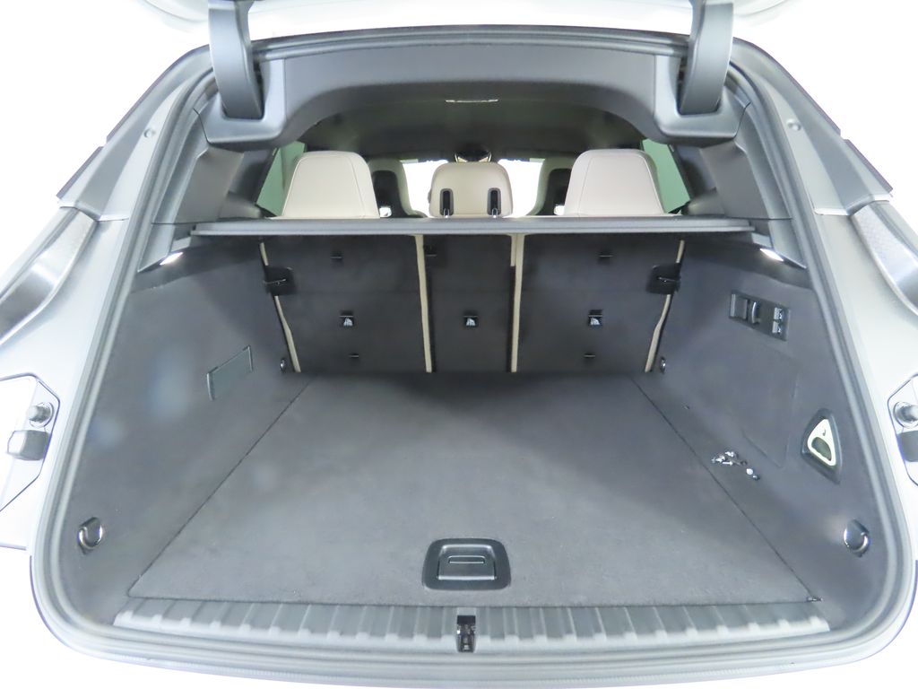 Thumbnail: 2026 BMW iX - 29