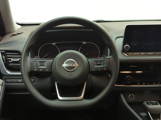 2022 Nissan Rogue SV - Photo 18