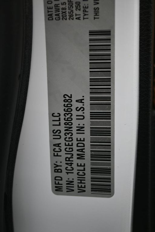 Used 2022 Bright White Clearcoat Jeep Summit image 31