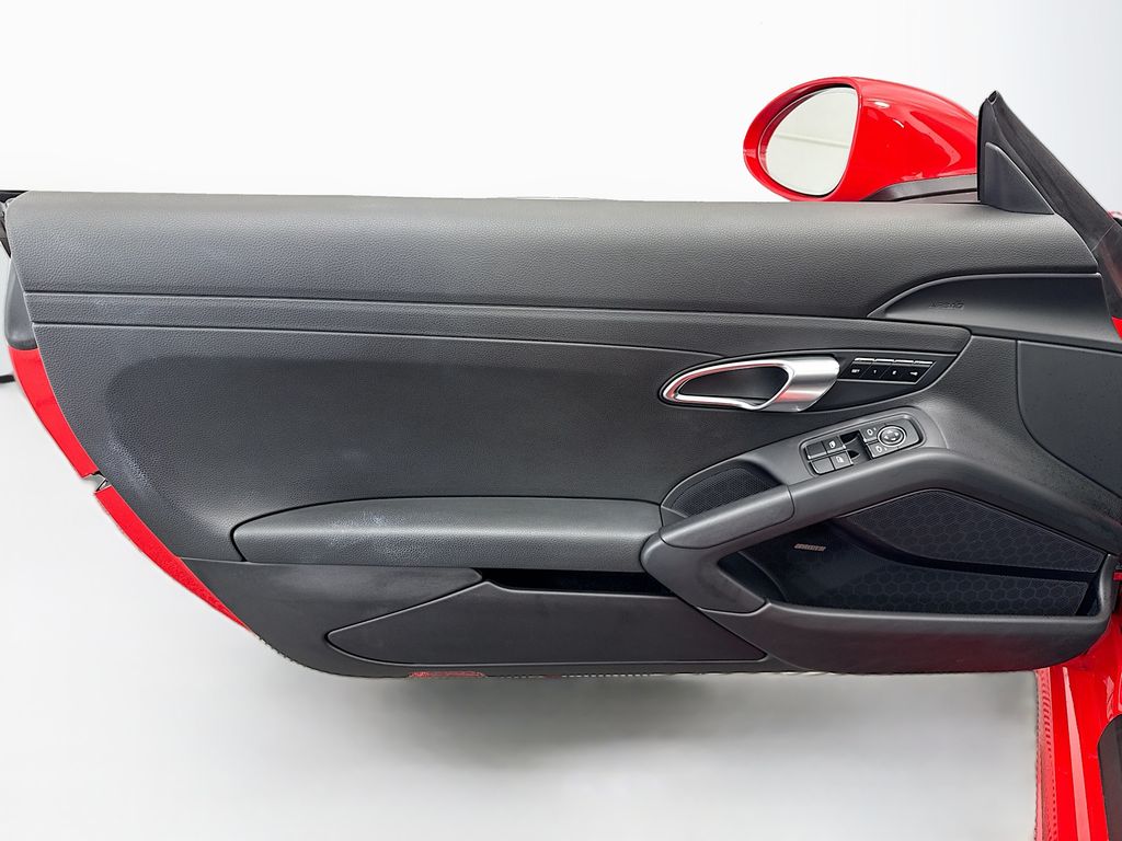 Thumbnail: 2022 Porsche 718 Boxster - 23