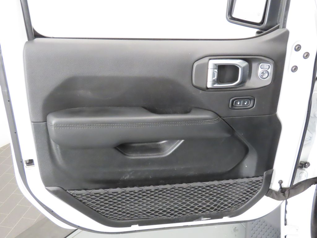 Thumbnail: 2021 Jeep Wrangler - 30