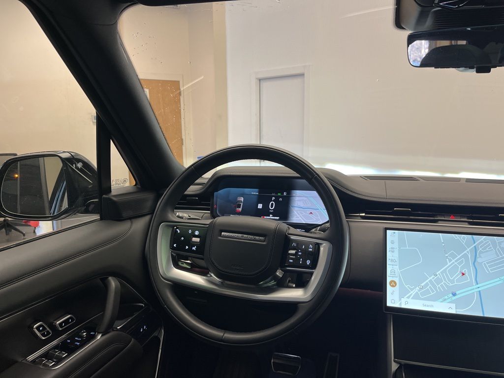 Thumbnail: 2025 Land Rover Range Rover - 25