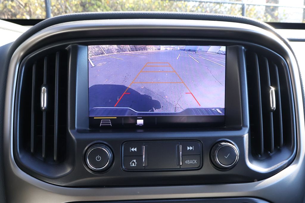 Thumbnail: 2021 Chevrolet Colorado - 18