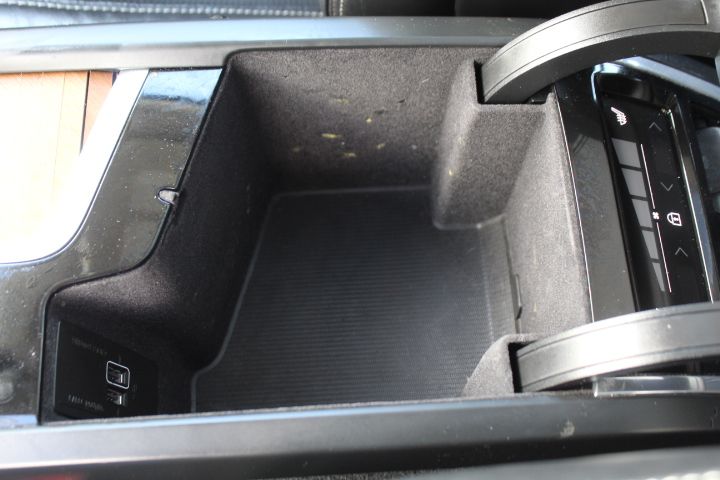 Used Car 2018 Volvo Xc90  T6 Inscription For Sale Under $20,000 In Georgetown, Texas