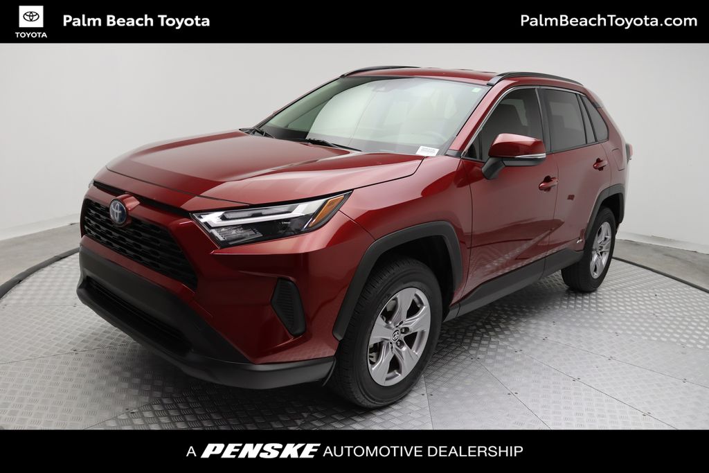 2023 Toyota RAV4 LE -
                West Palm Beach, FL