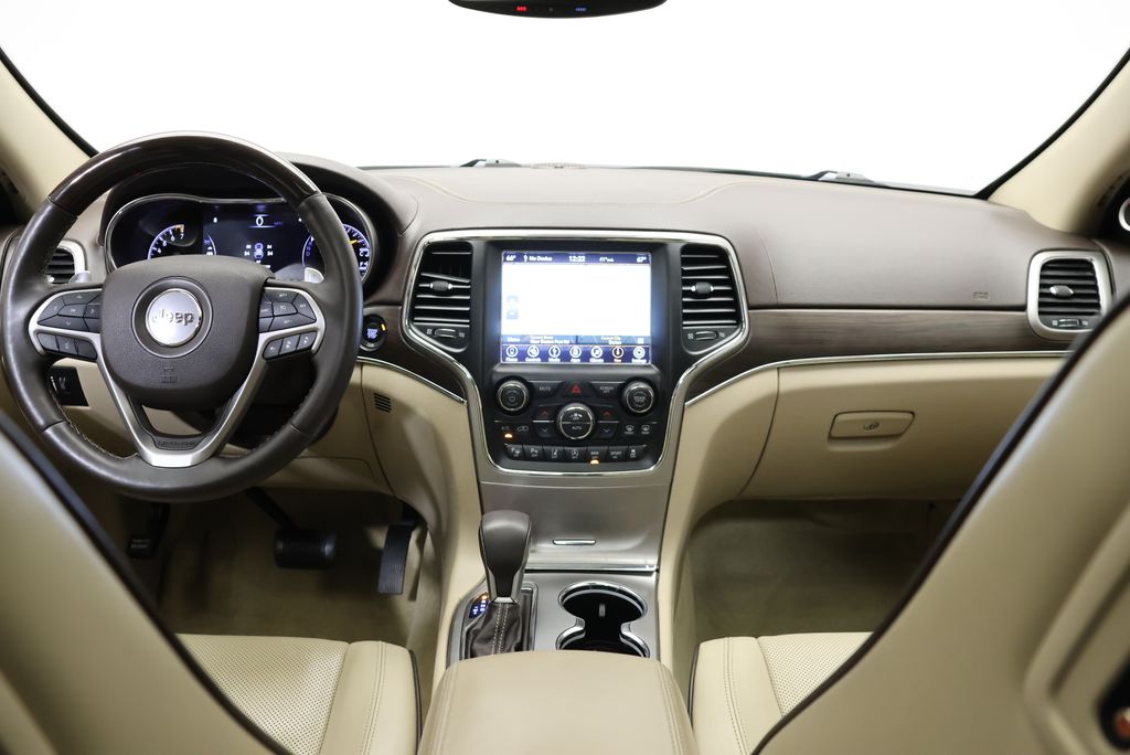Thumbnail: 2018 Jeep Grand Cherokee - 15