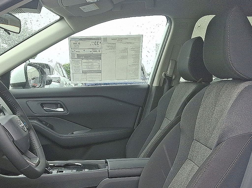 Thumbnail: 2025 Nissan Rogue - 7