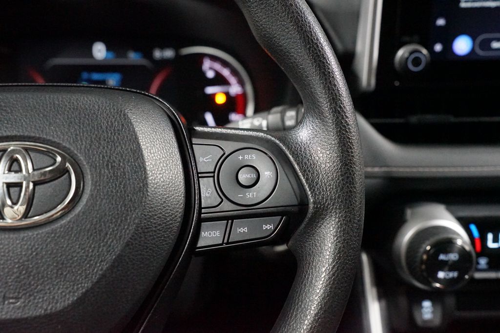 Thumbnail: 2025 Toyota RAV4 - 13