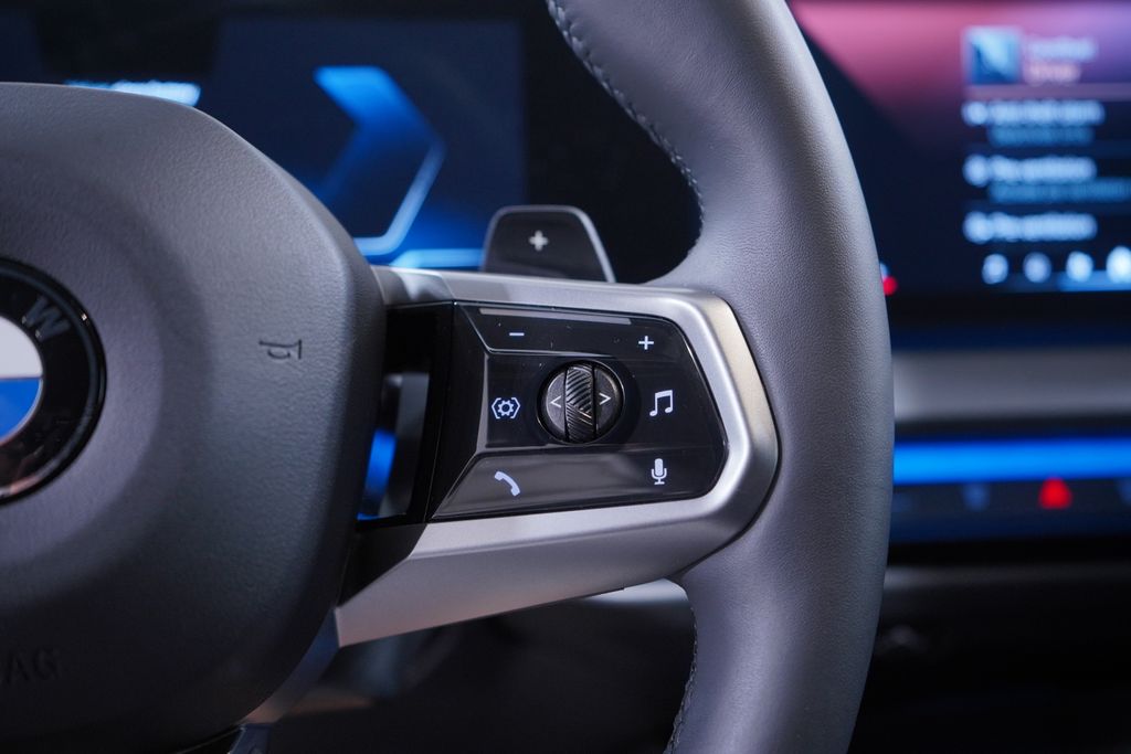 Thumbnail: 2025 BMW X3 - 19