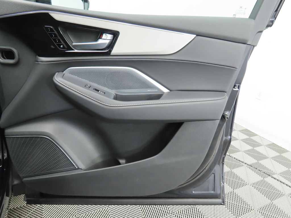 Thumbnail: 2026 Acura MDX - 25