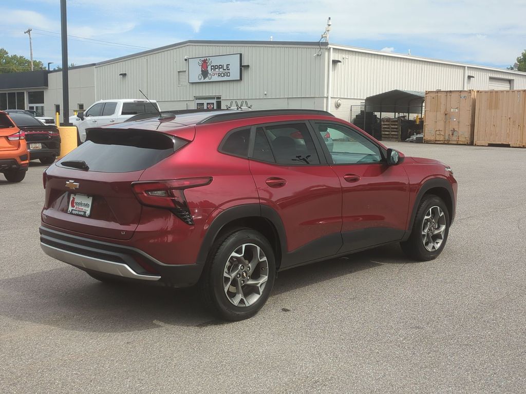 2024 Chevrolet Trax LT