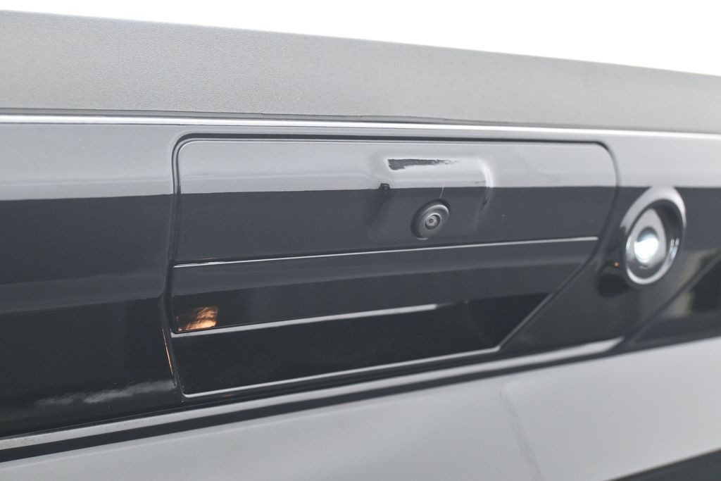 Used 2026 Black Metallic Ford Tremor image 38