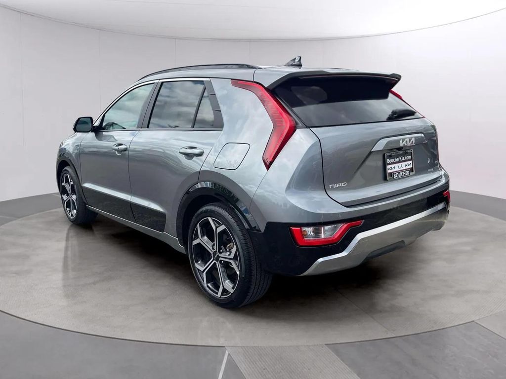 Certified Used 2025 Steel Gray Kia EX Touring image 3