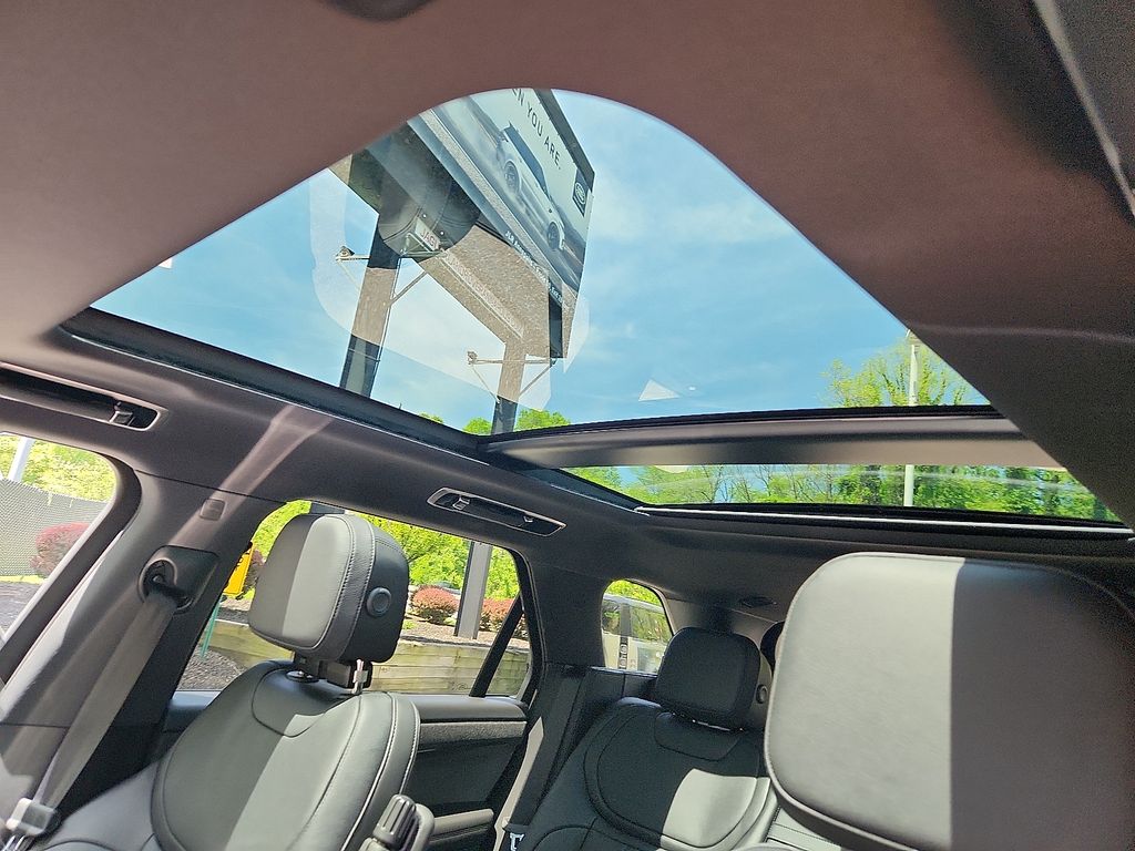 2025 Land Rover Range Rover Sport  13