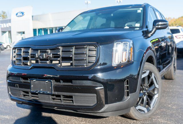 Ebony Black 2024 Kia Telluride S AWD SUV / Crossover All-Wheel Drive 8-Speed Automatic