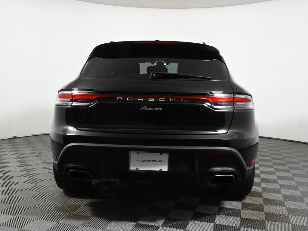 Thumbnail: 2024 Porsche Macan - 6