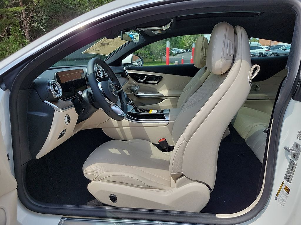 Thumbnail: 2024 Mercedes-Benz CLE - 9