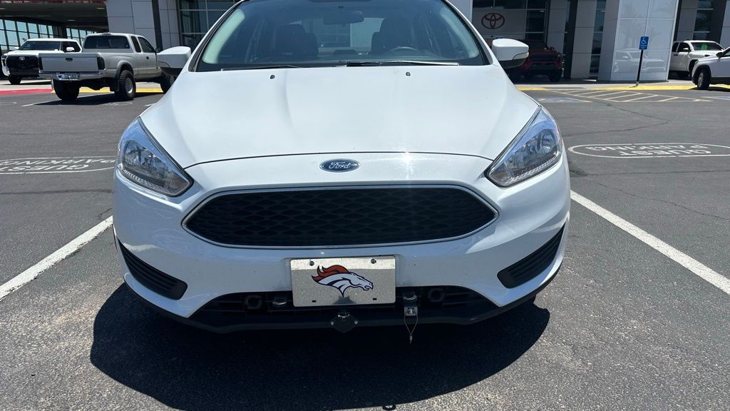 2017 Ford Focus SE 2