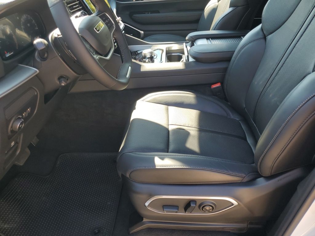 New Car 2025 Jeep Wagoneer  Base For Sale Under $70,000 In Austin, Texas