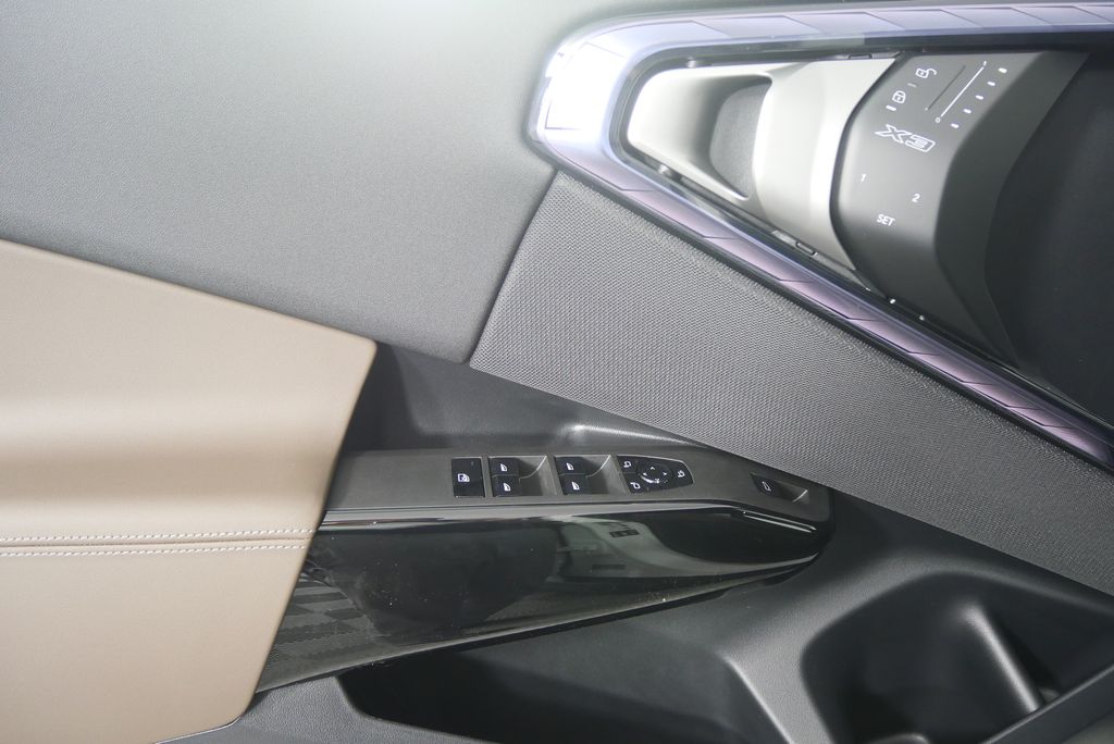 Thumbnail: 2026 BMW X3 - 8