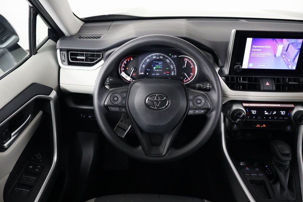 Thumbnail: 2025 Toyota RAV4 - 3