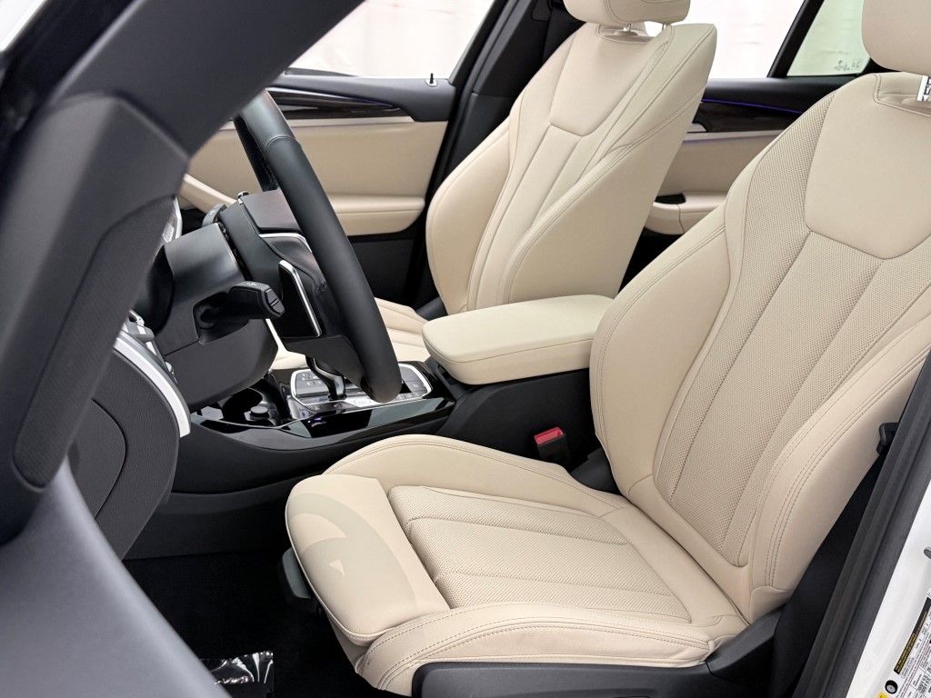 Thumbnail: 2024 BMW X3 - 31