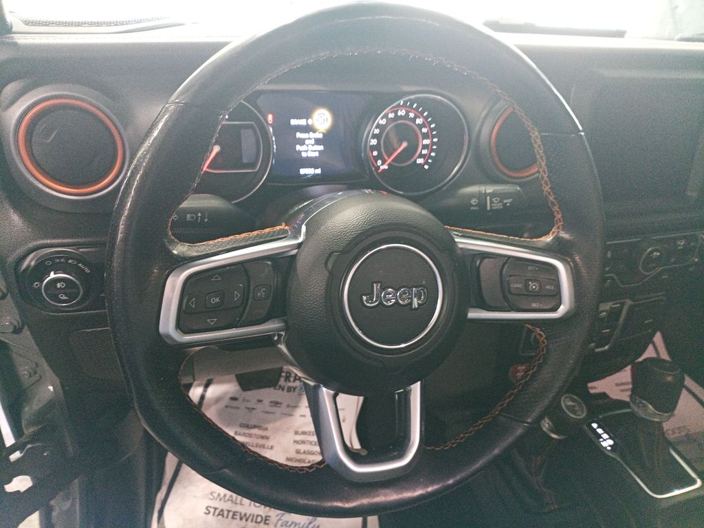 Used 2020 Gray Jeep Mojave image 14