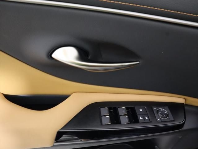 Thumbnail: 2025 Lexus ES - 24