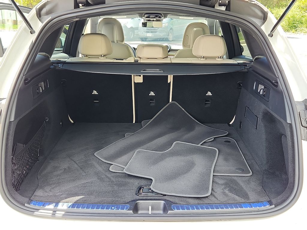 Thumbnail: 2026 Mercedes-Benz GLC - 28