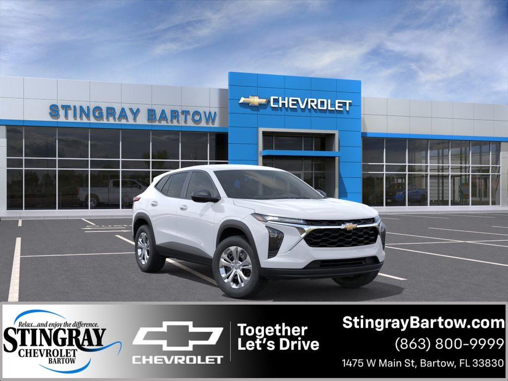 Summit White 2026 Chevrolet Trax LS FWD SUV / Crossover Front-Wheel Drive 6-Speed Automatic